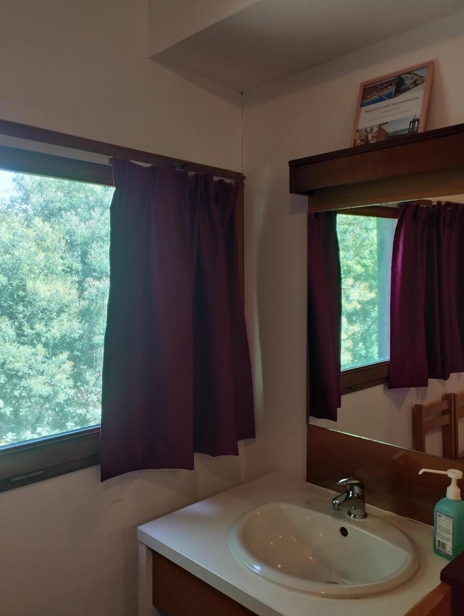 Auberge De Jeunesse Hi ก็องแกล ภายนอก รูปภาพ