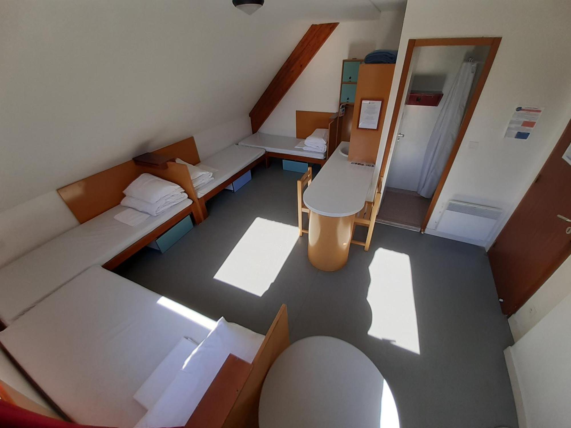 Auberge De Jeunesse Hi ก็องแกล ภายนอก รูปภาพ