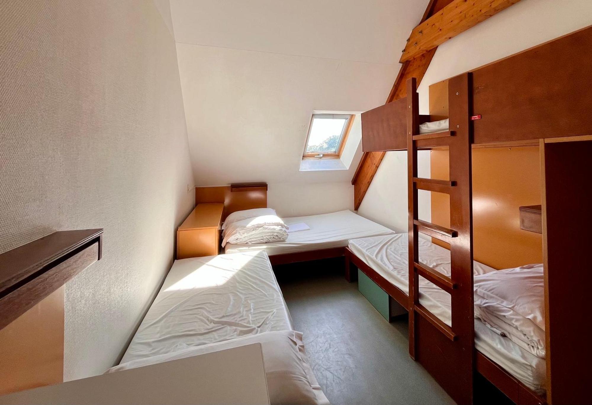 Auberge De Jeunesse Hi ก็องแกล ภายนอก รูปภาพ